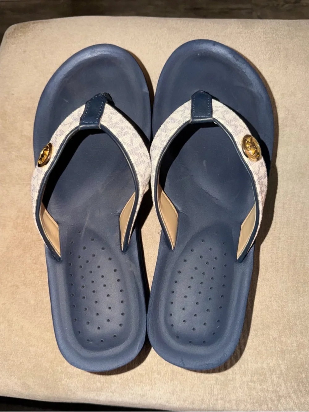 Michael Kors Navy and White Logo Thong Sandals - Picture 3 of 4